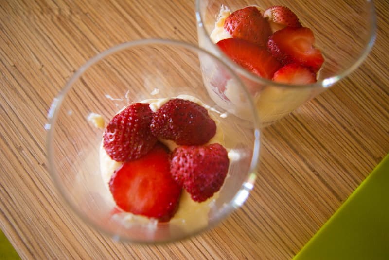 десерт из творога с фруктами или творожный мусс